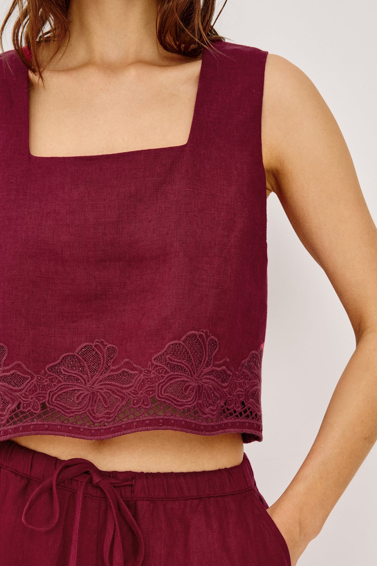 RAILS Akira Top Berry Hibiscus Embroidery